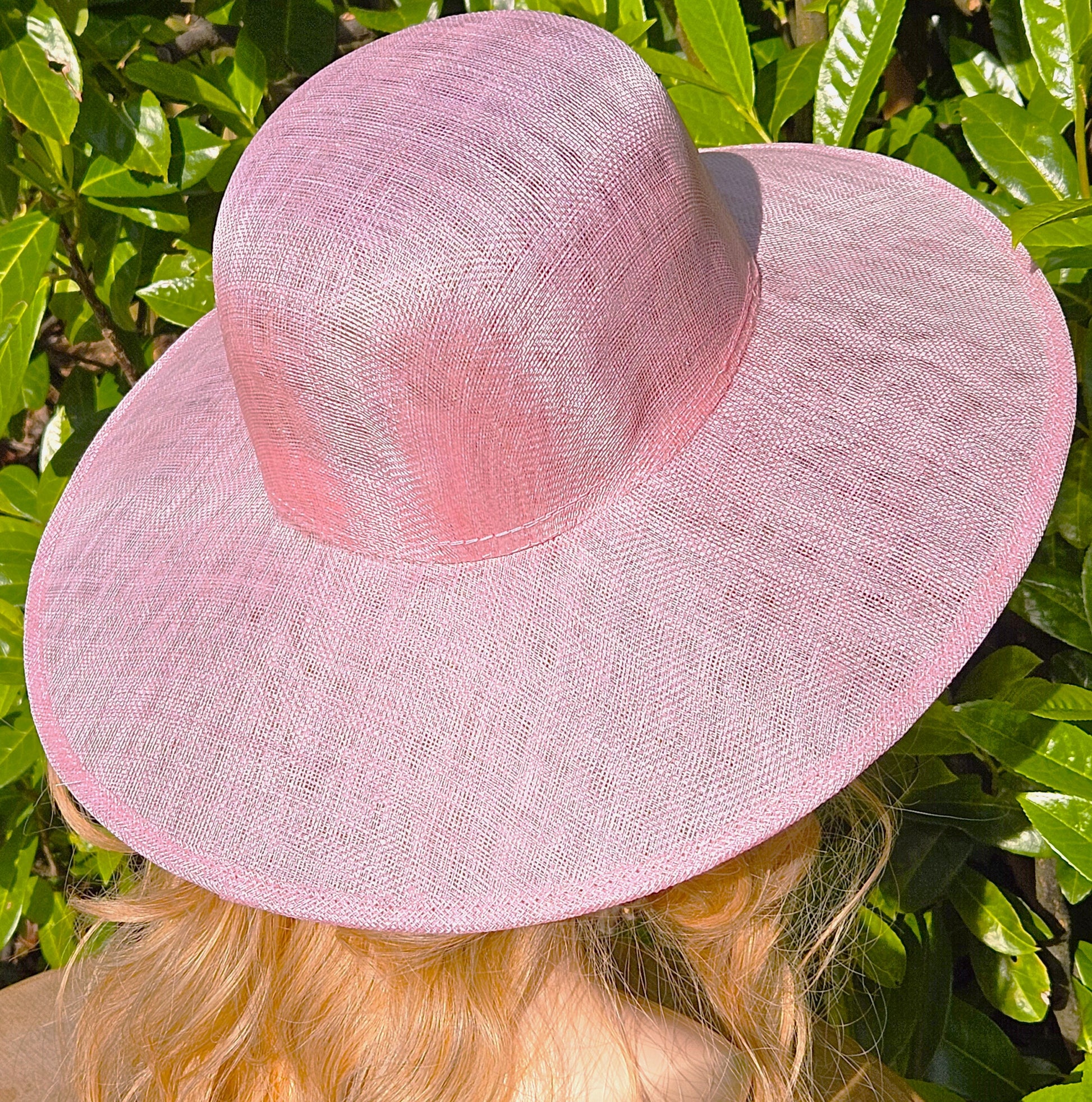 plain hat pink